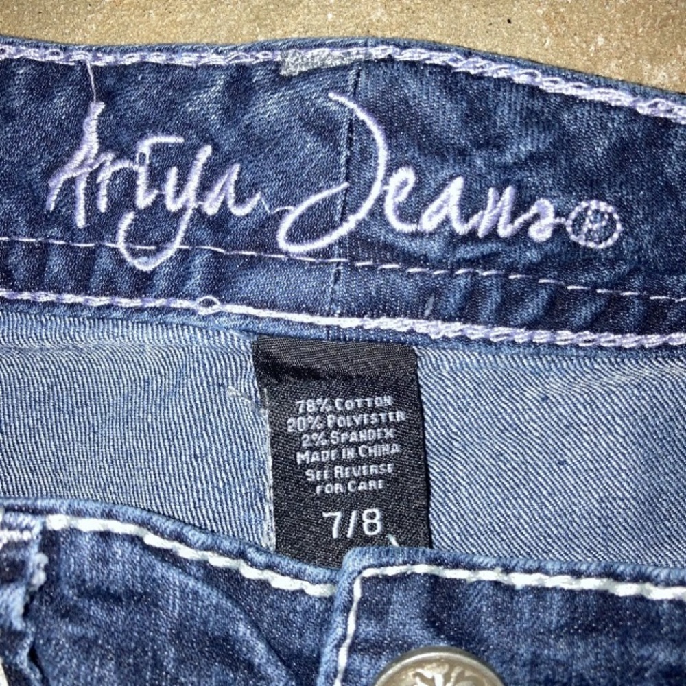 Ariya Jeans Flap Pocket Bling Embroidered Bootcut Blue Jeans Size 7/8L31 - Picture 10 of 10